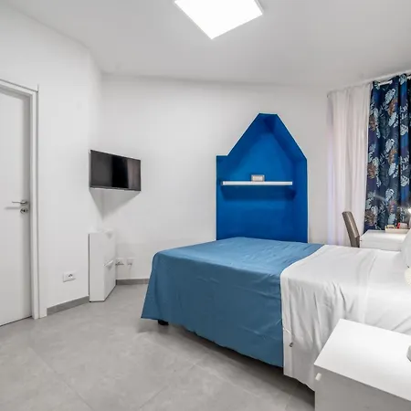 Cozy Enna - Metro Re Di & Wifi 4*